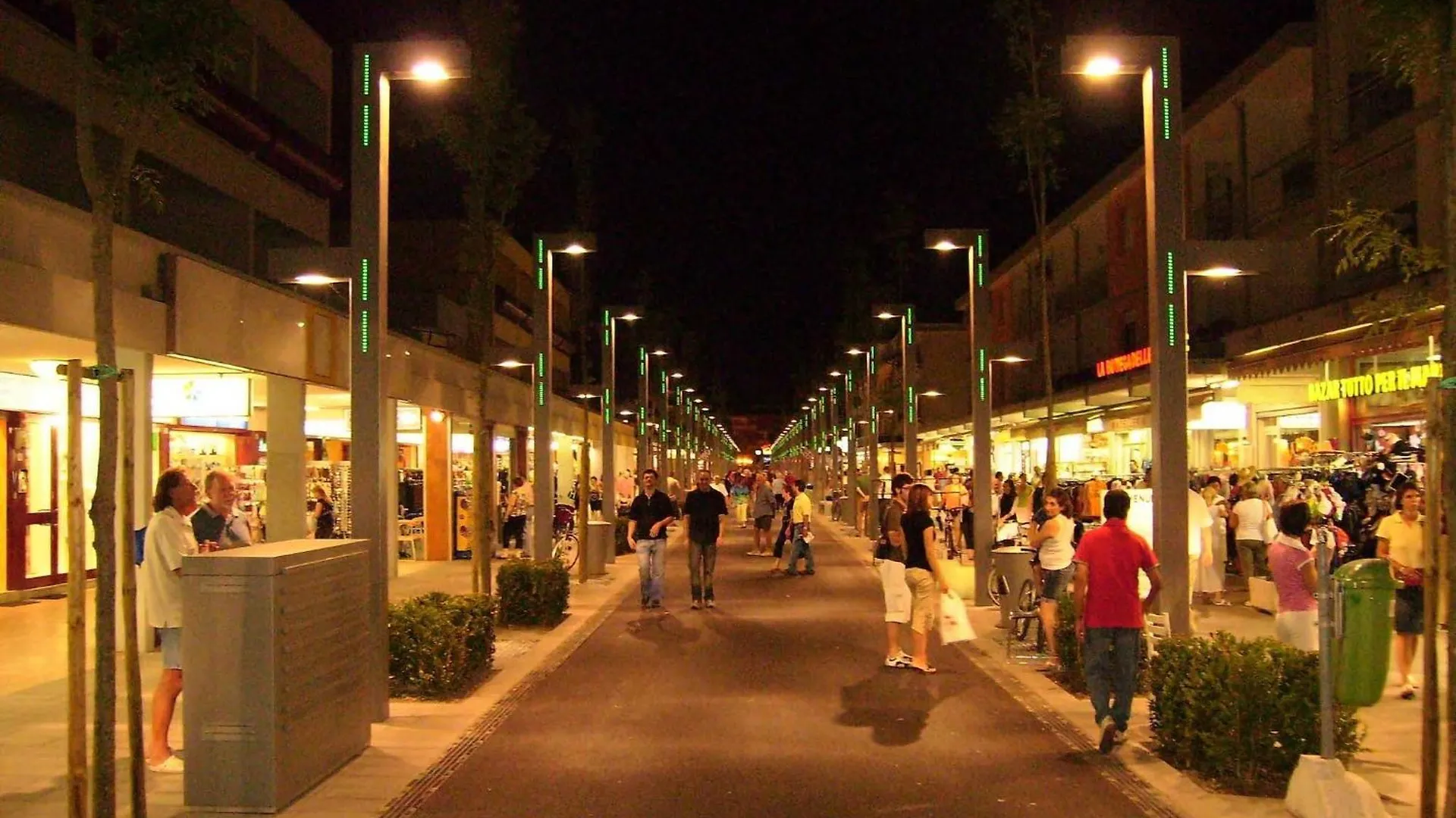 Charming Flat With A Big Terrace - Beahost Apartment Bibione